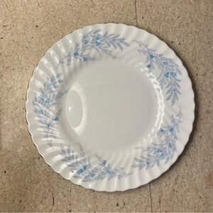 Belbrachen Bone China Vintage Dinner Plate S696 by Minton and made in England